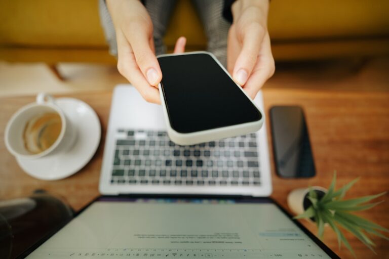 Essential Items Every Home Office Should Not Be Without